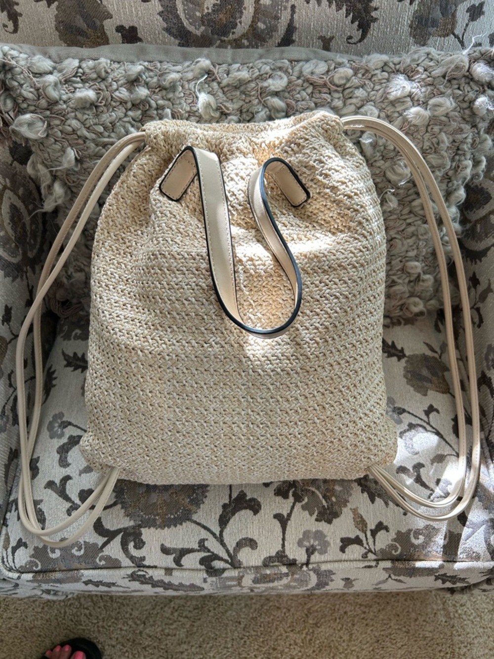 Amiani Woven Convertible Bag/Backpack - Picture 8 of 12